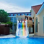 Camyuva Luna 4* Eskiomerler